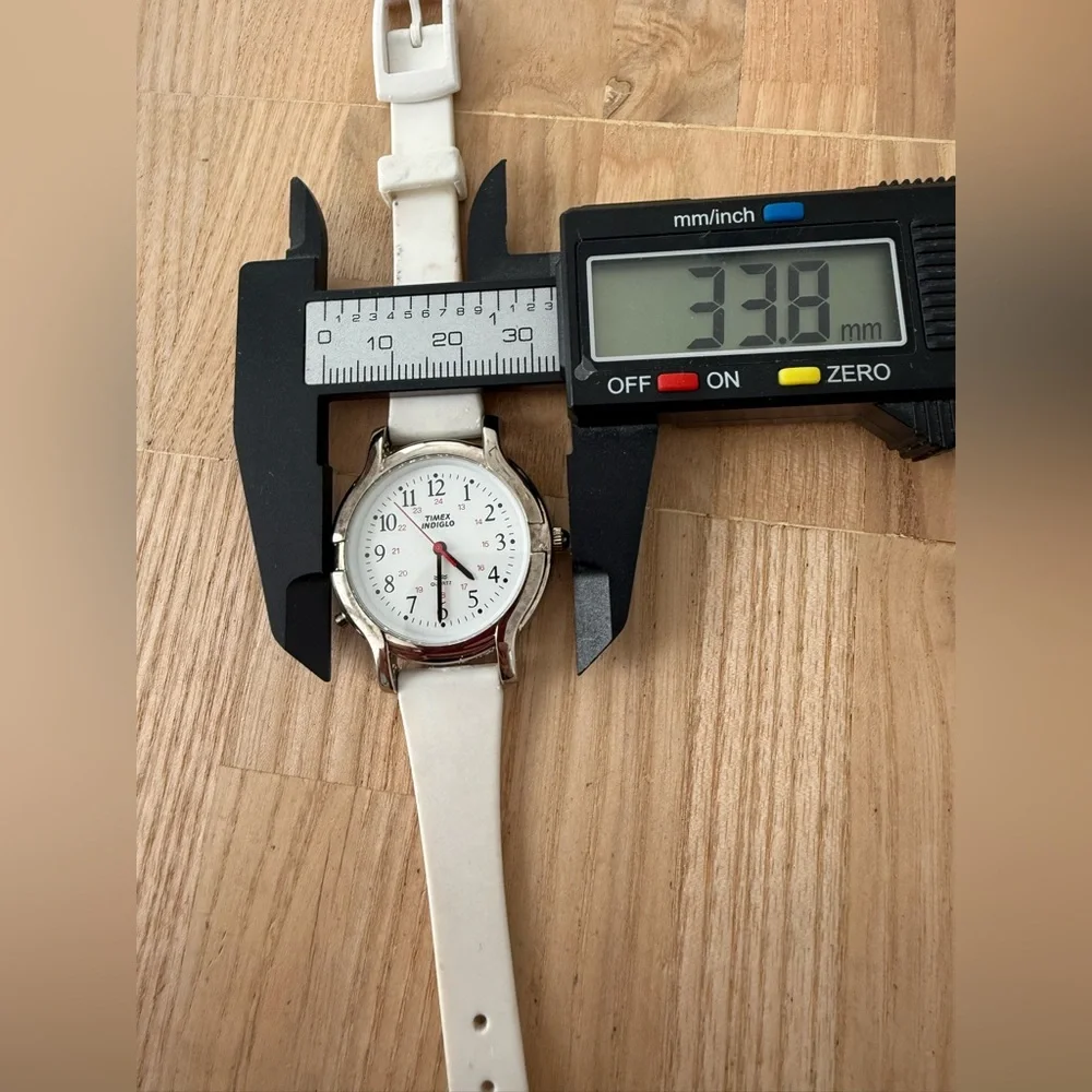 Timex ladies silver tone and white watch NEW BATTERY